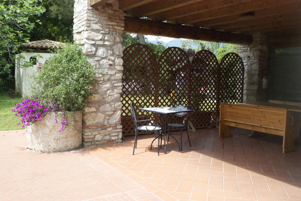 Agriturismo La Breda Guest House San Felice del Benaco Eksteriør bilde